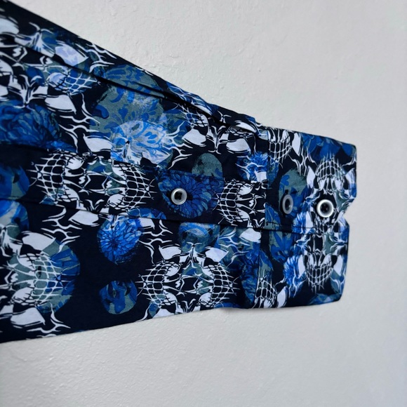 Robert Graham Alloway Equinox Skull Print Button Up Shirt Men’s Small NEW - Picture 5 of 14